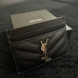 YSL Saint Laurent-CASSANDRE MATELASSÉ IN GRAIN DE POUDRE EMBOSSED LEATHER 🤍